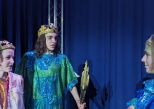 Poseidon the King of the Oceans and Queen Cleito warn their young and impressionable daughter Princess Oceana about the dangers of men
